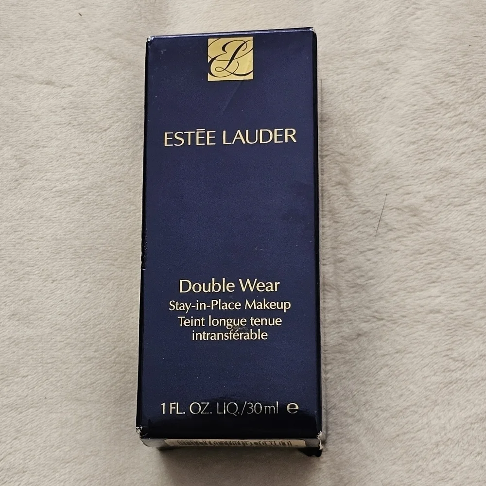 Estee Lauder Double Wear Stay in Place Makeup shade 6C2 Pecan 1floz